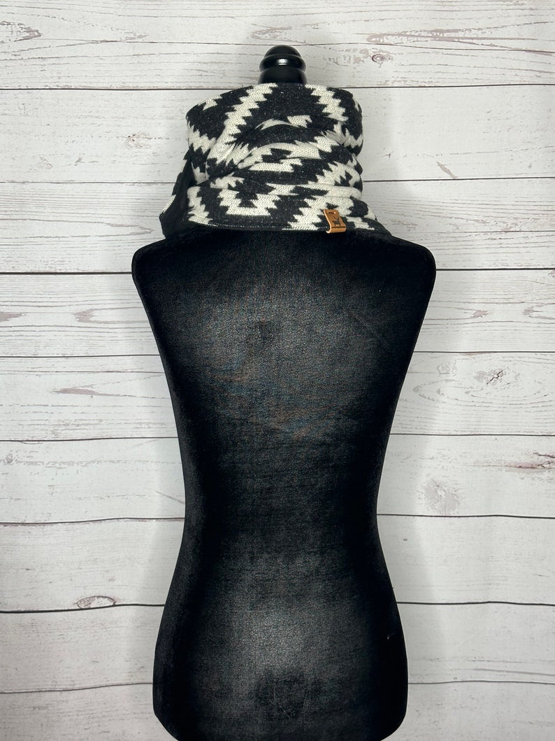 Women's Black & White Western Aztec Warm Neck Hood